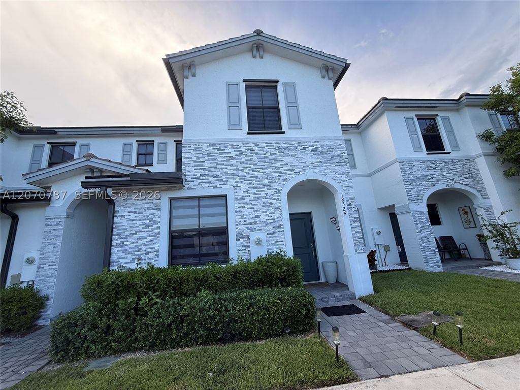 Maison de luxe à vendre à Miami, 403 951 €, Photo 1