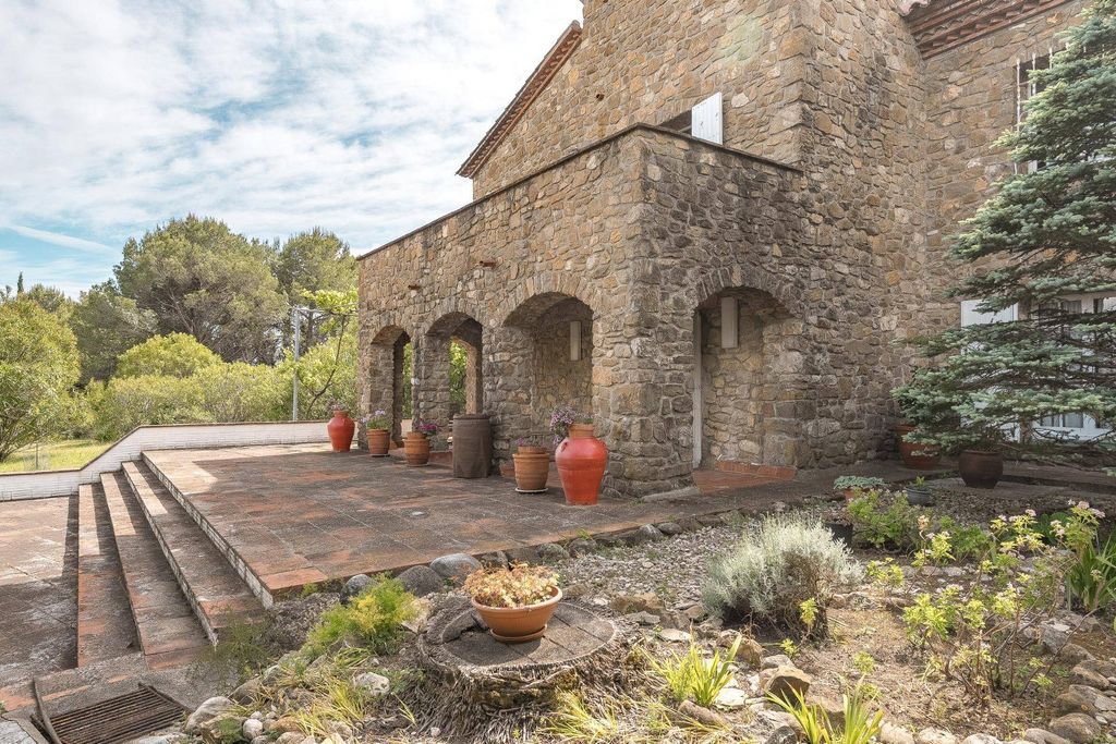 Maison de luxe à vendre à Cabanelles, 1 188 000 €, Photo 3