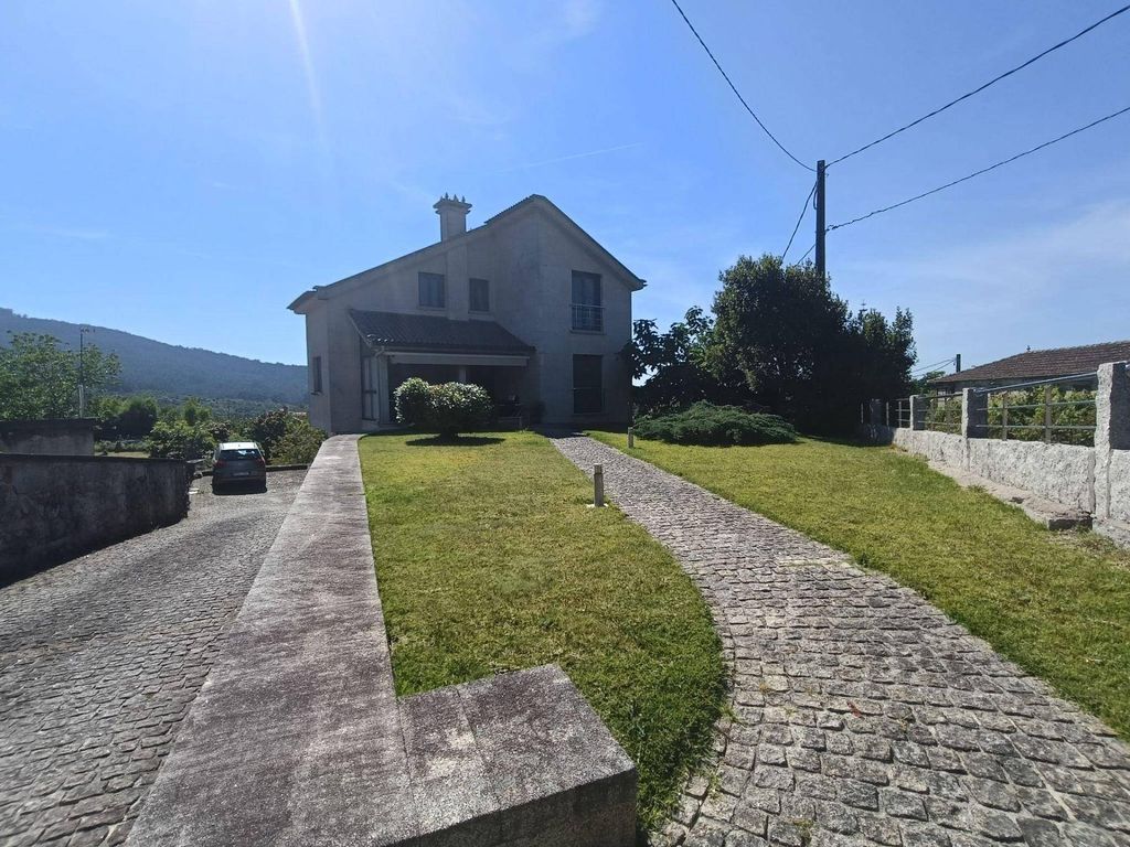 Luxury House for sale in Gondomar, 695 000 €, Photo 3