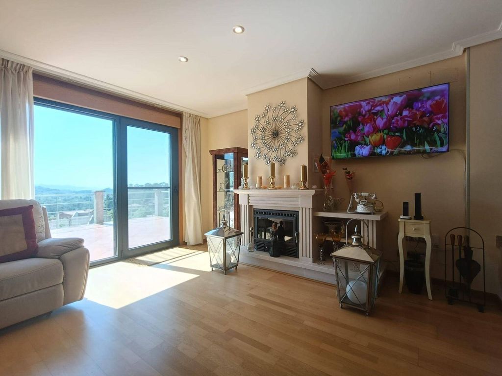 Luxury House for sale in Gondomar, 695 000 €, Photo 5