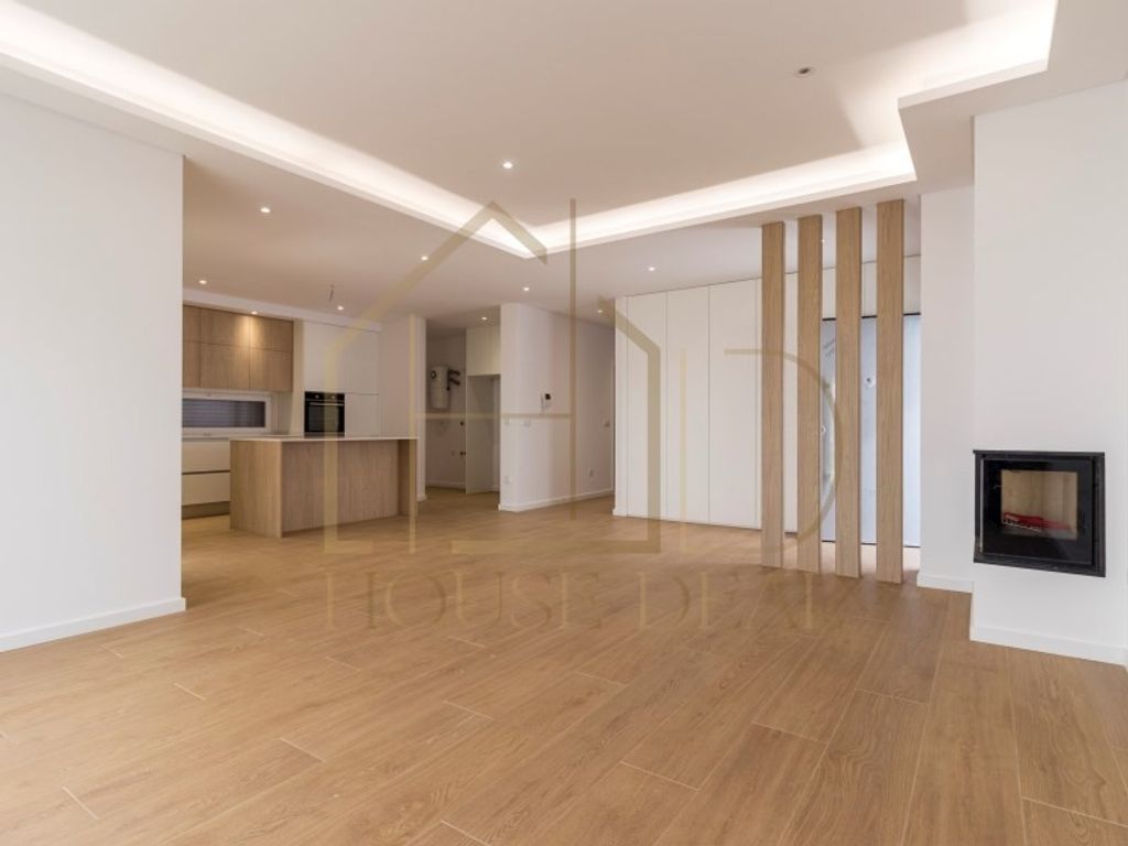 Luxury House for sale in Seixal, 550 000 €, Photo 1