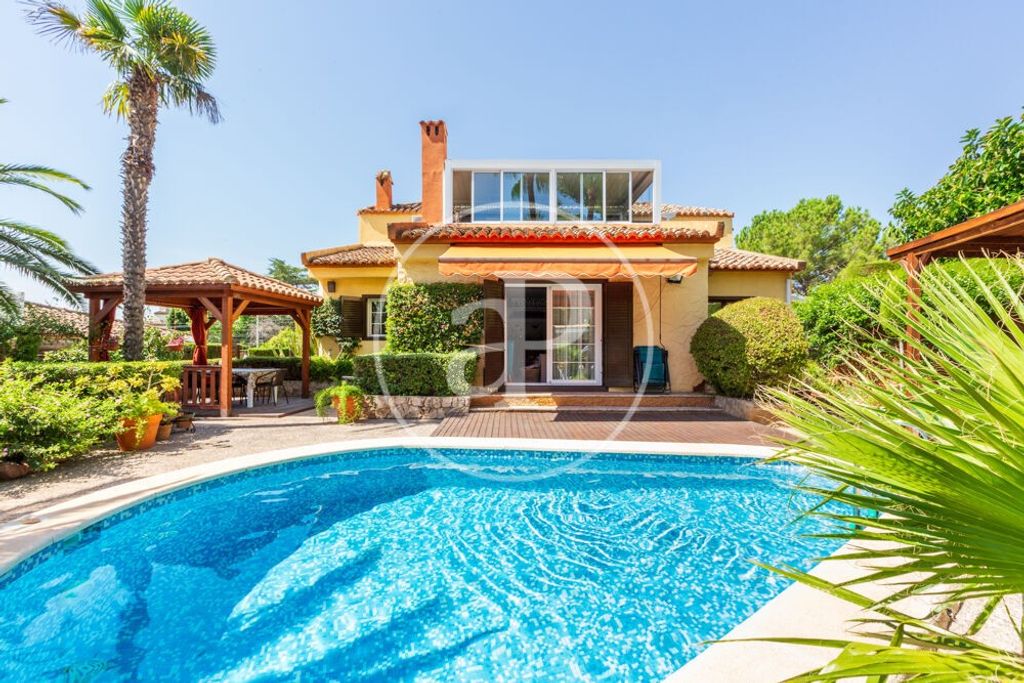 Maison de luxe à vendre à L Eliana, 680 000 €, Photo 1