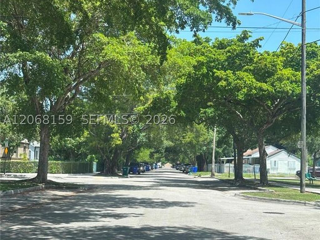 Maison de luxe à vendre à Miami, 489 076 €, Photo 1