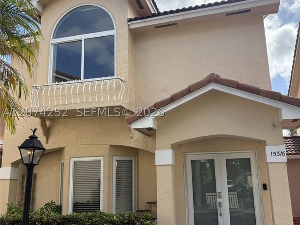 Maison de luxe à vendre à Miami, 451 136 €, Photo 1