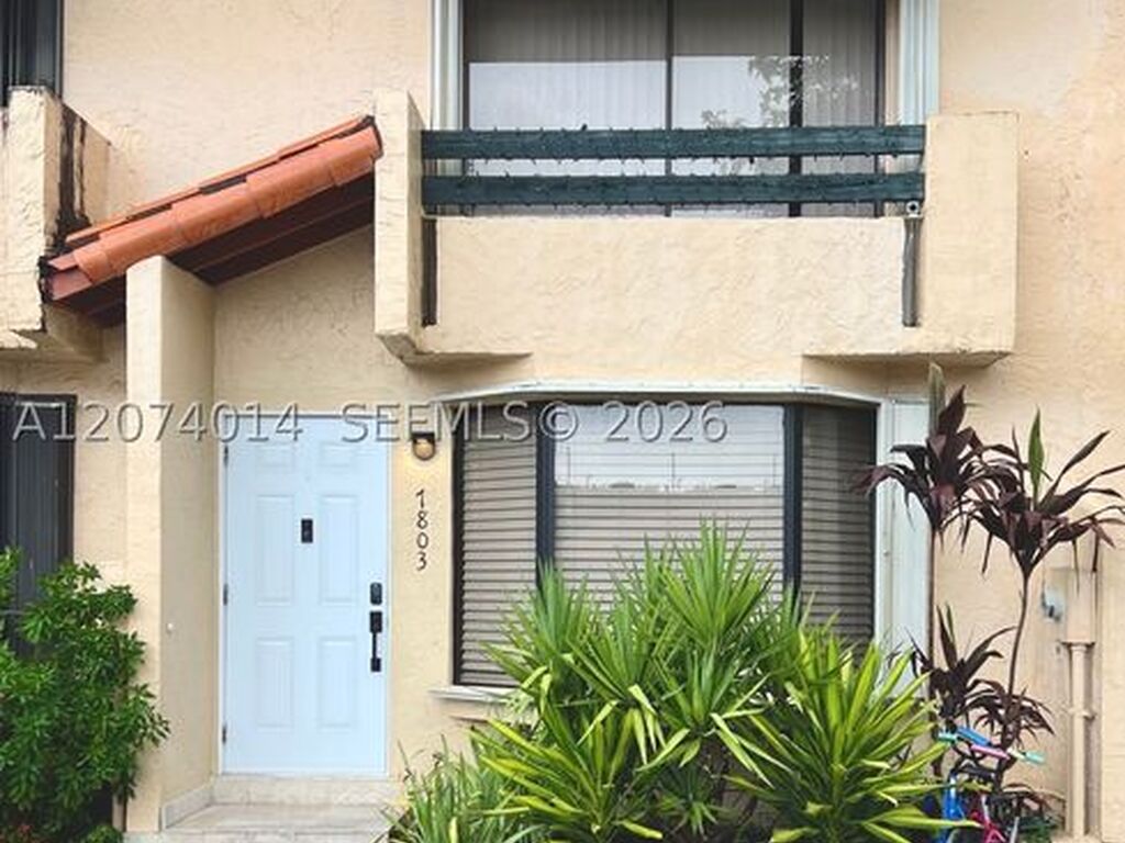 Luxury House for sale in Miami, 421 085 €, Photo 1