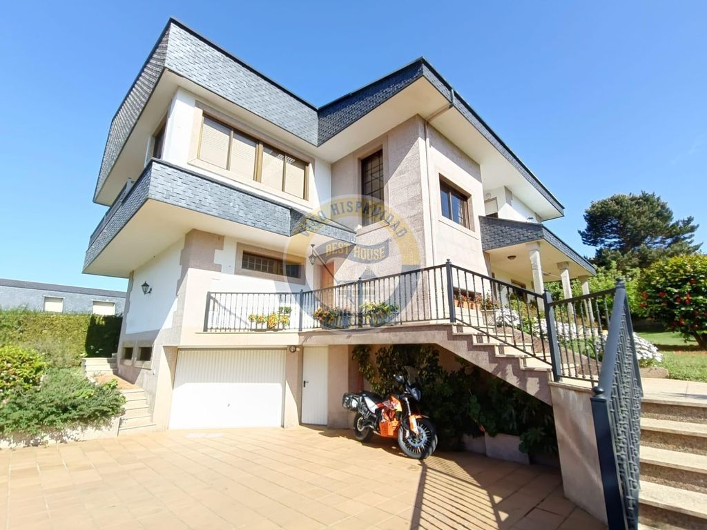 Maison de luxe à vendre à Vigo, 540 000 €, Photo 1