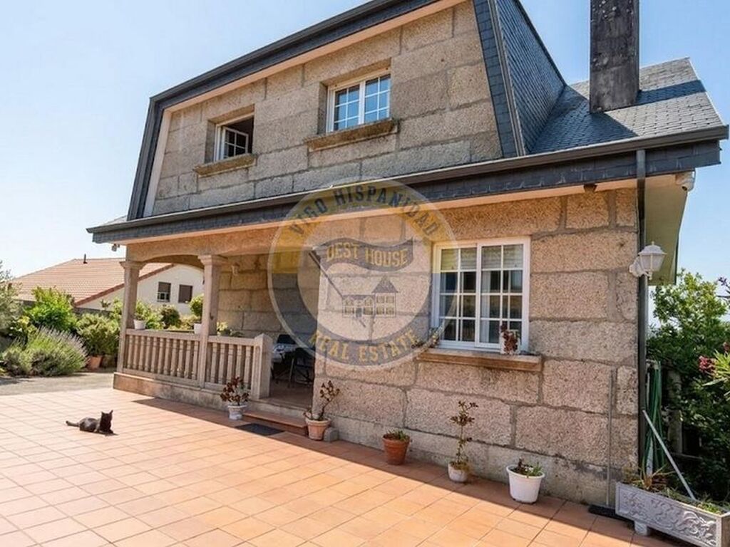 Maison de luxe à vendre à Vigo, 435 000 €, Photo 1