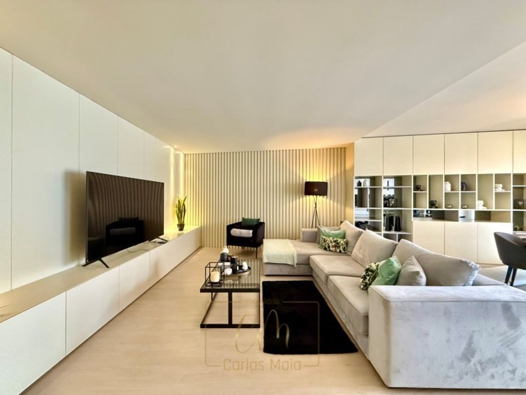Luxury Apartment for sale in Póvoa de Varzim, 575 000 €, Photo 1