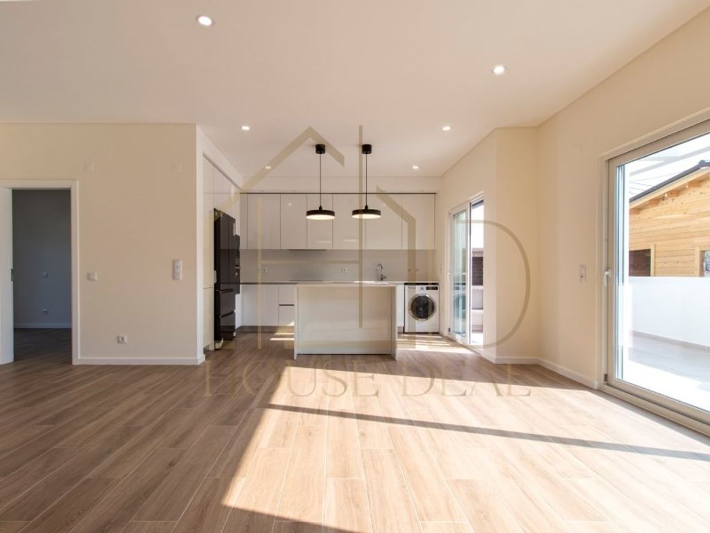 Luxury House for sale in Seixal, 485 000 €, Photo 2