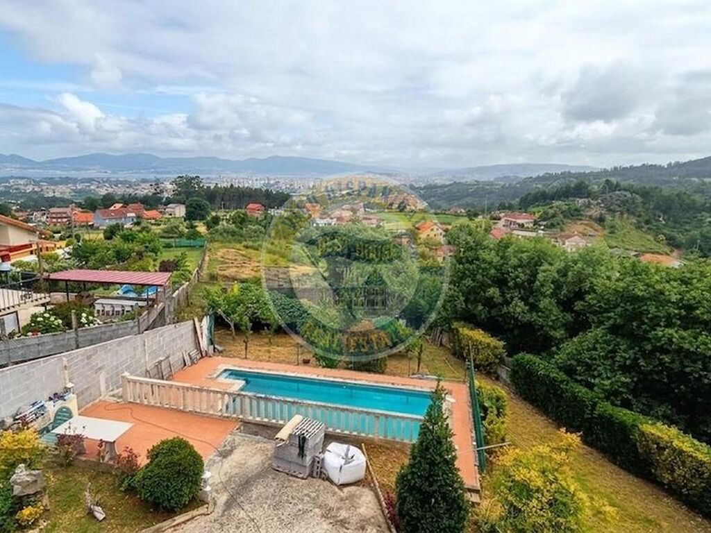 Maison de luxe à vendre à Vigo, 435 000 €, Photo 2