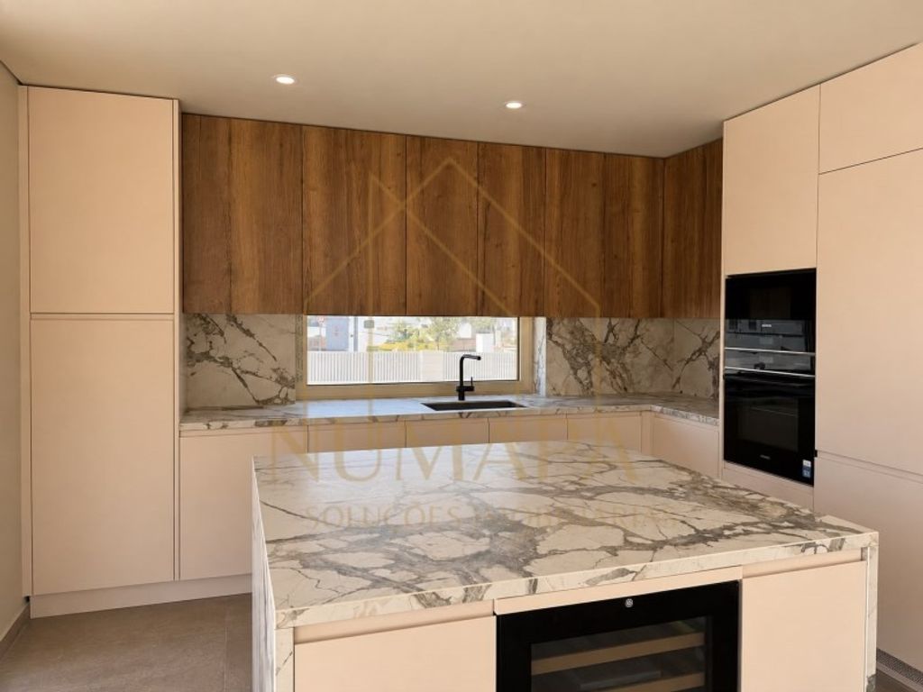 Maison de luxe à vendre à Charneca de Caparica, 1 450 000 €, Photo 2