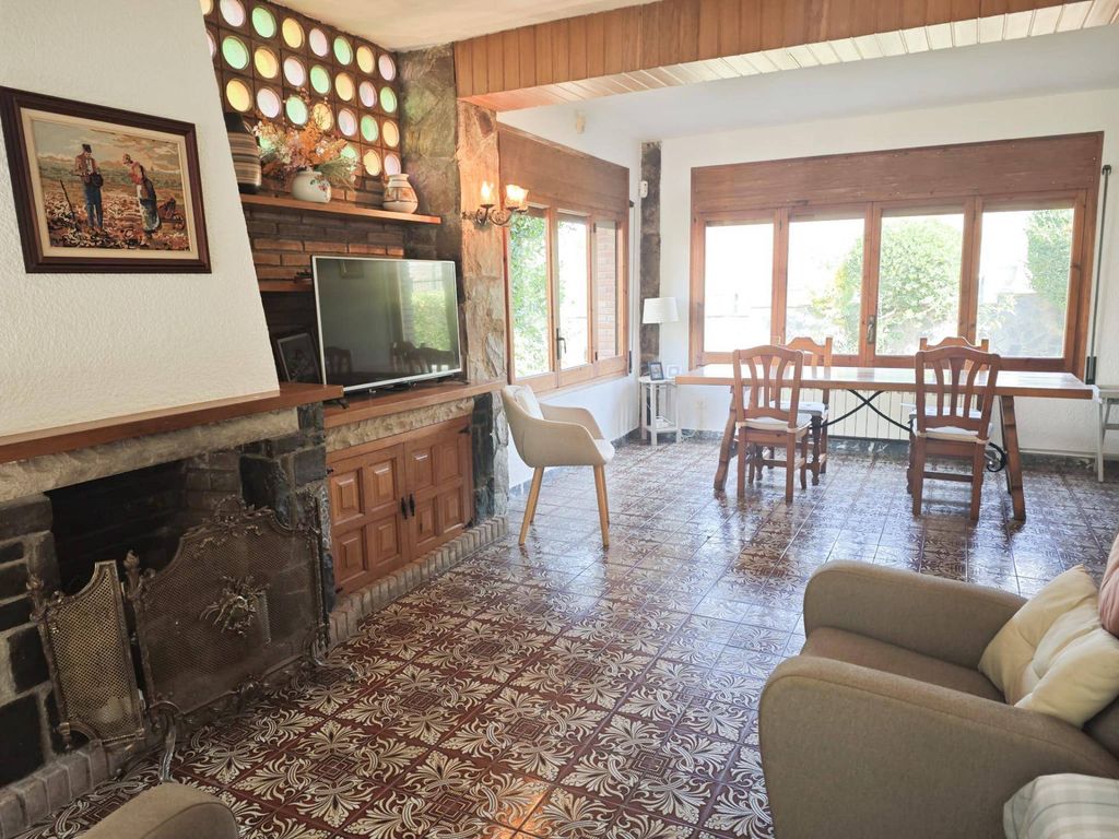 Luxury House for sale in Sant Antoni de Vilamajor, 430 000 €, Photo 3