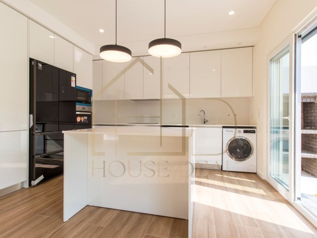 Luxury House for sale in Seixal, 485 000 €, Photo 3