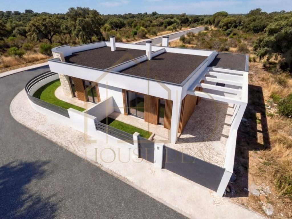 Luxury House for sale in Seixal, 415 000 €, Photo 3