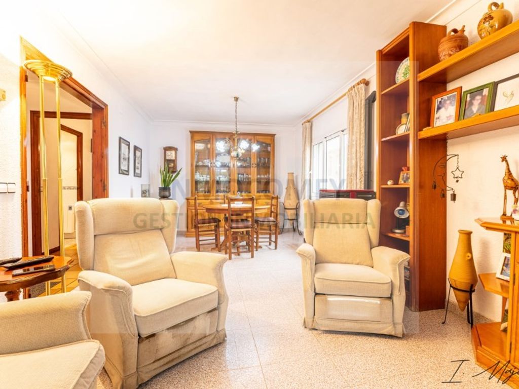 Luxury House for sale in La Bisbal d'Empordà, 419 000 €, Photo 3
