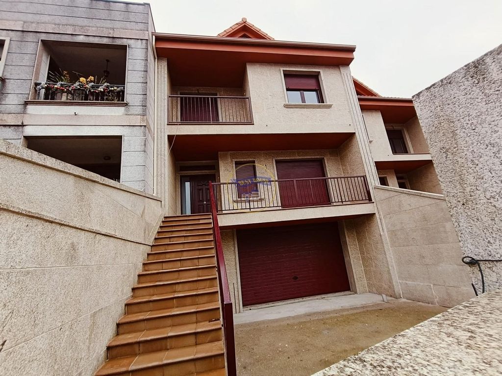 Maison de luxe à vendre à Vigo, 500 000 €, Photo 3