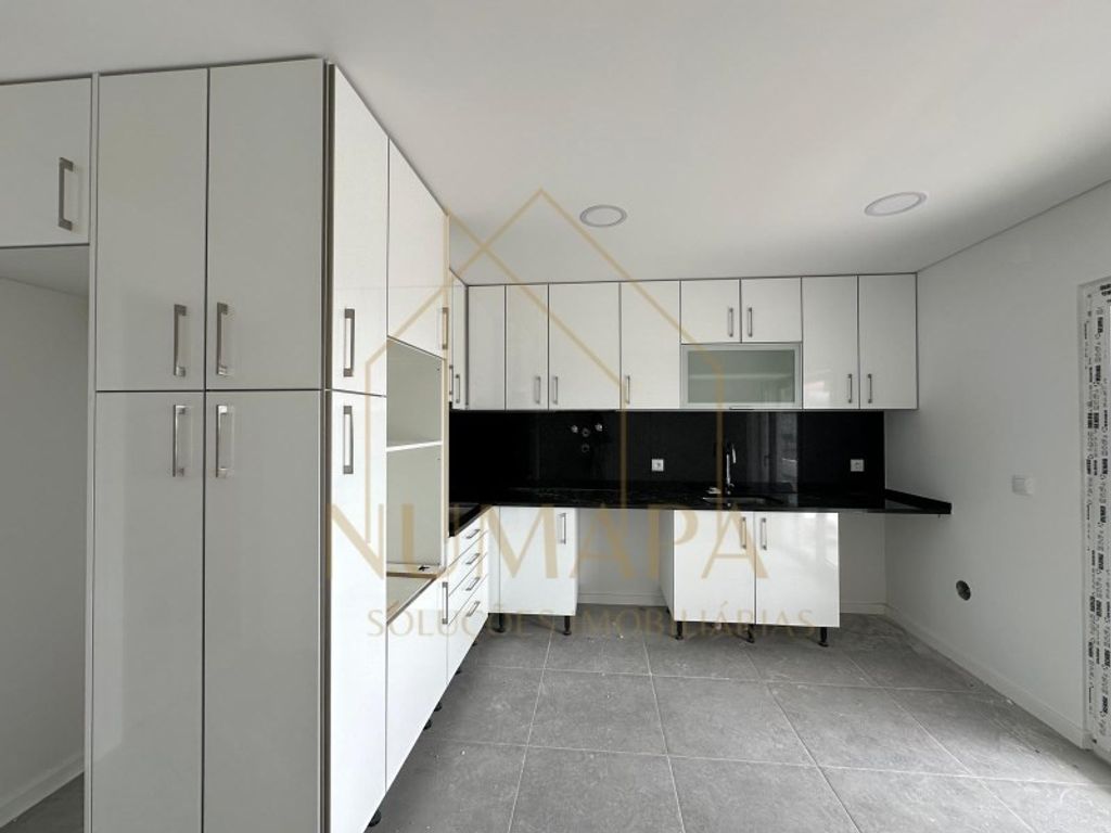 Luxury Apartment for sale in Seixal, 530 000 €, Photo 3