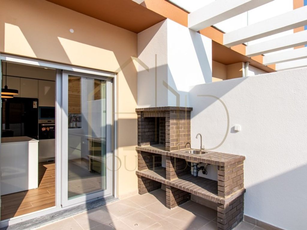 Luxury House for sale in Seixal, 455 000 €, Photo 5