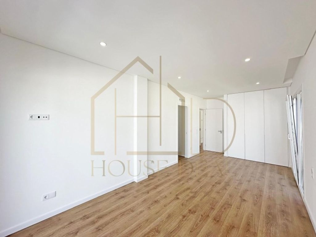 Luxury House for sale in Seixal, 410 000 €, Photo 6