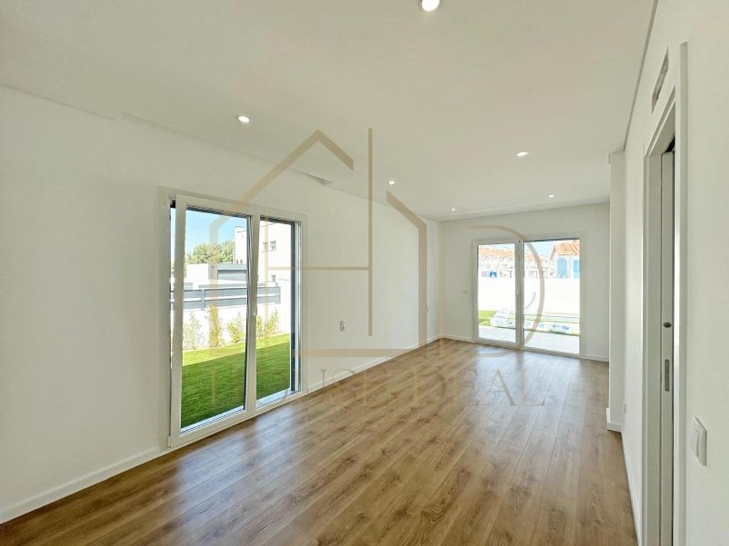 Luxury House for sale in Seixal, 410 000 €, Photo 7