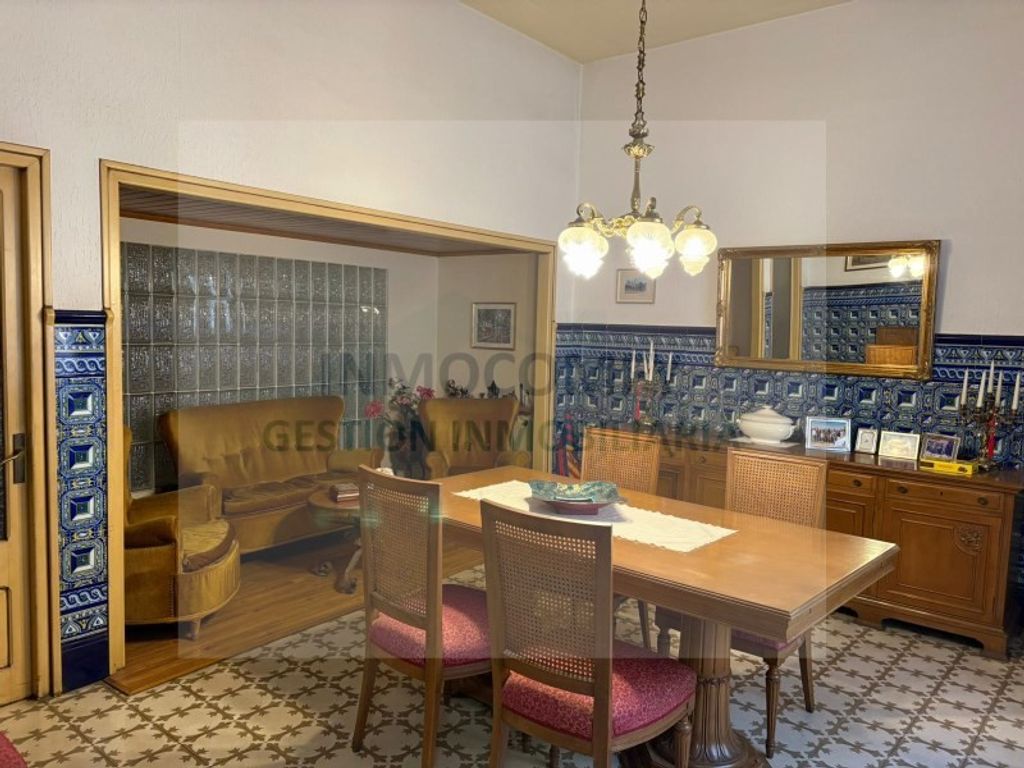 Luxury House for sale in La Bisbal d'Empordà, 450 000 €, Photo 7