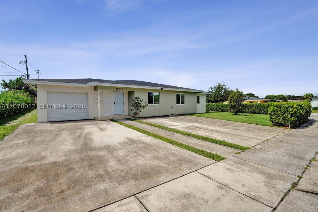 Luxury House for sale in Miami, 542 064 €, Photo 1