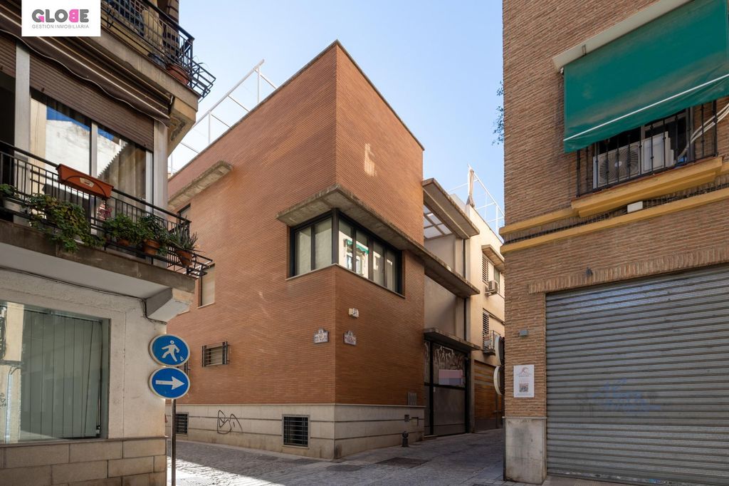 Maison de luxe à vendre à Granada, 895 000 €, Photo 1