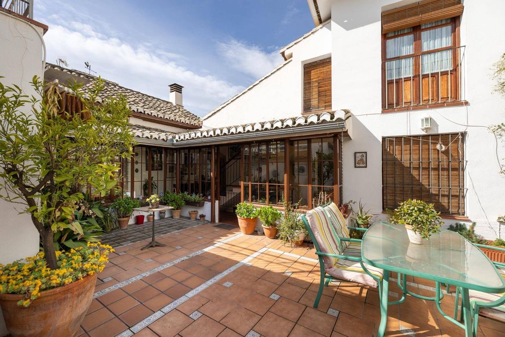 Maison de luxe à vendre à Granada, 1 200 000 €, Photo 1