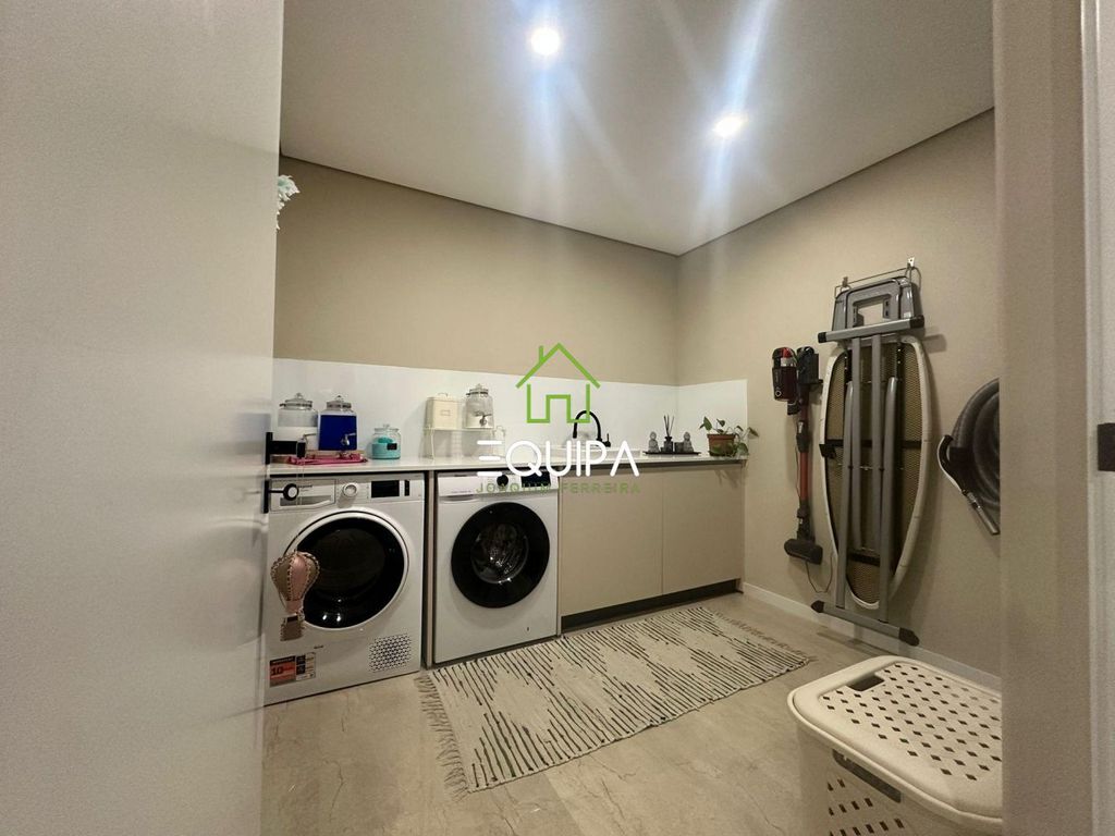 Maison de luxe à vendre à Guimarães, 430 000 €, Photo 4