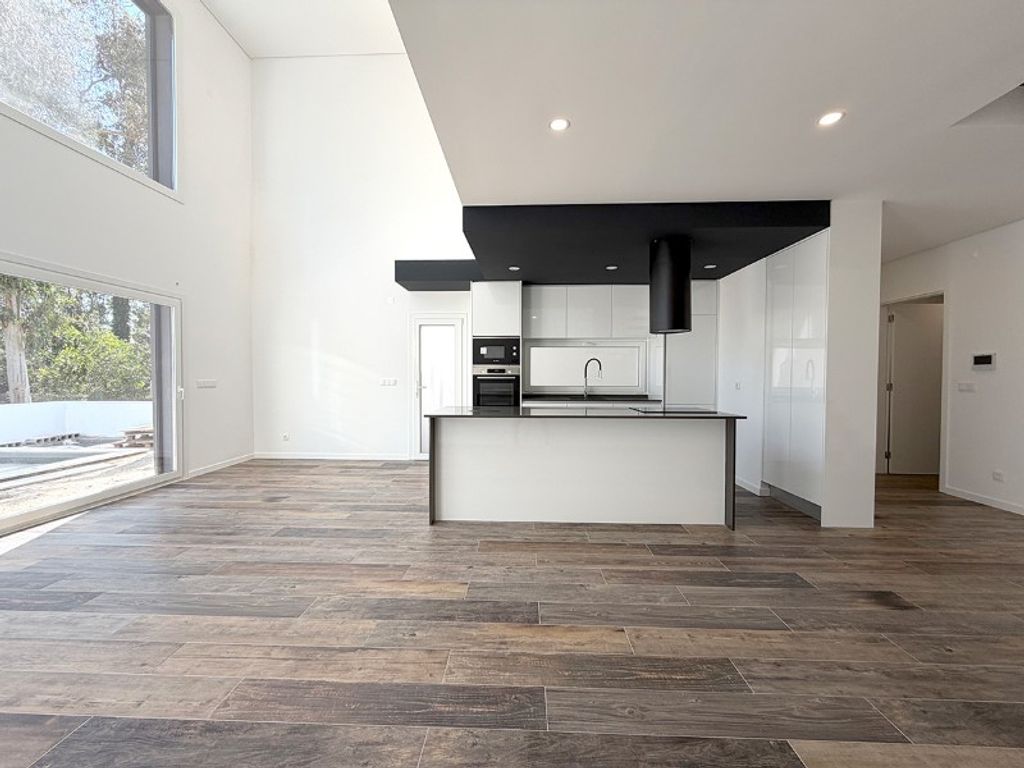Luxury Apartment for sale in Sesimbra, 655 000 €, Photo 4