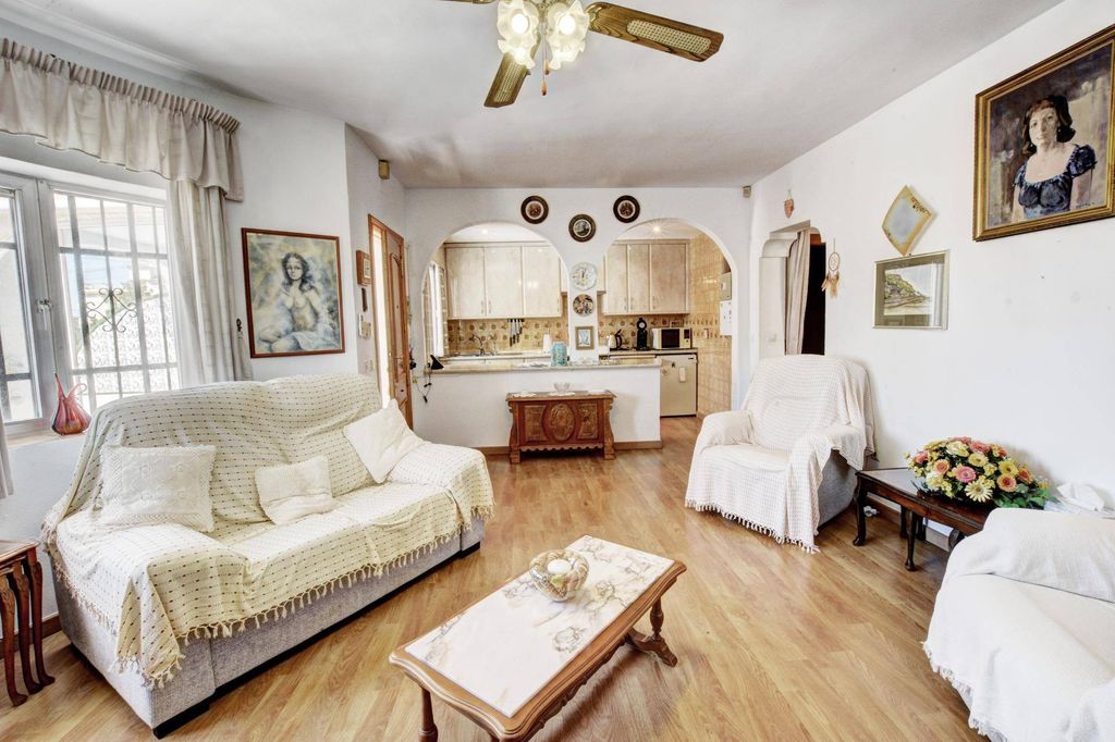 Luxury House for sale in Benalmádena, 490 000 €, Photo 6