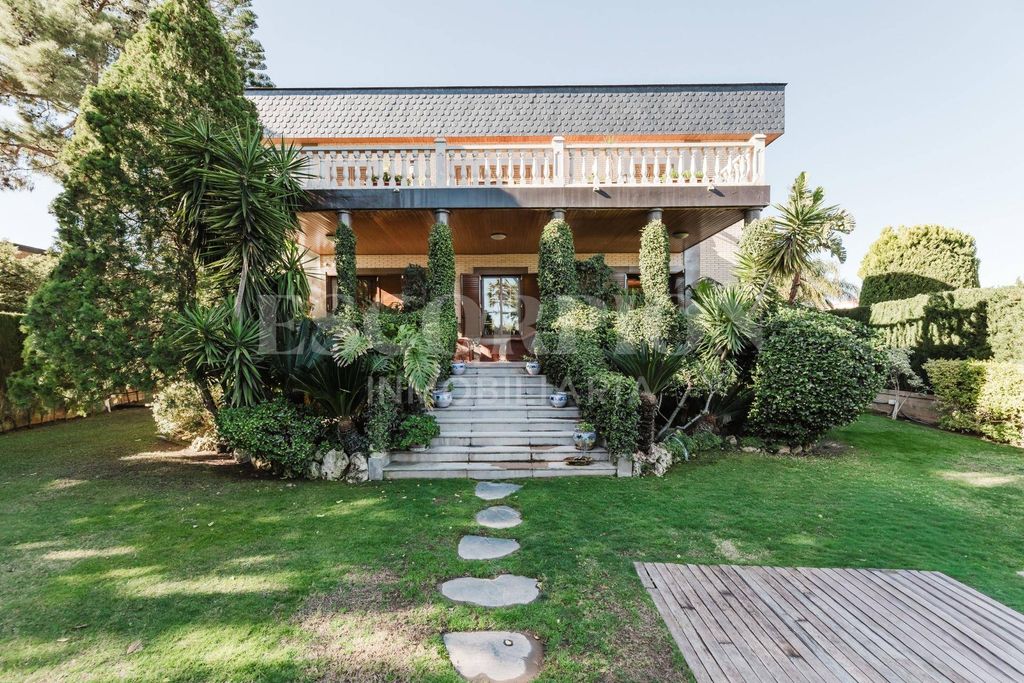 Maison de luxe à vendre à Godella, 1 850 000 €, Photo 1