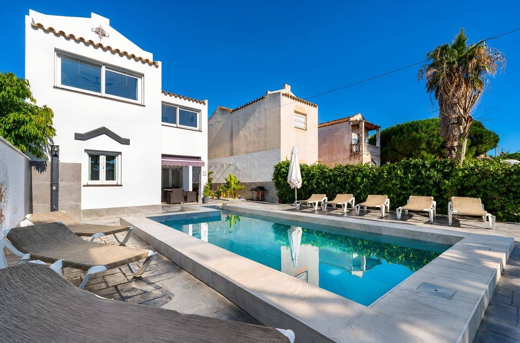 Maison de luxe à vendre à Chiclana de La Frontera, 569 000 €, Photo 1