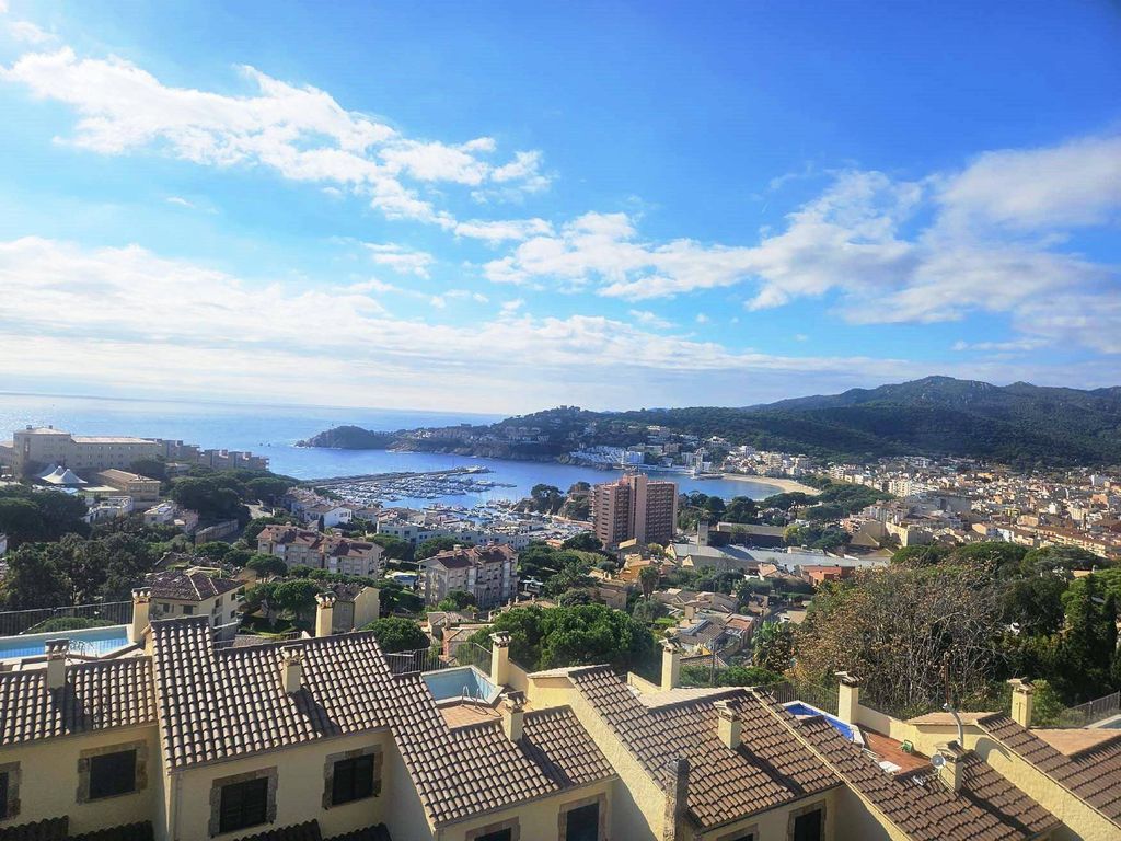 Maison de luxe à vendre à Sant Feliu de Guíxols, 950 000 €, Photo 1