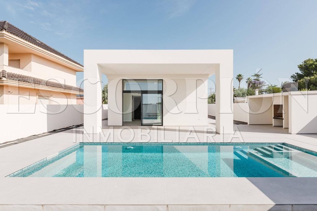 Luxury House for sale in La Pobla de Vallbona, 610 000 €, Photo 2
