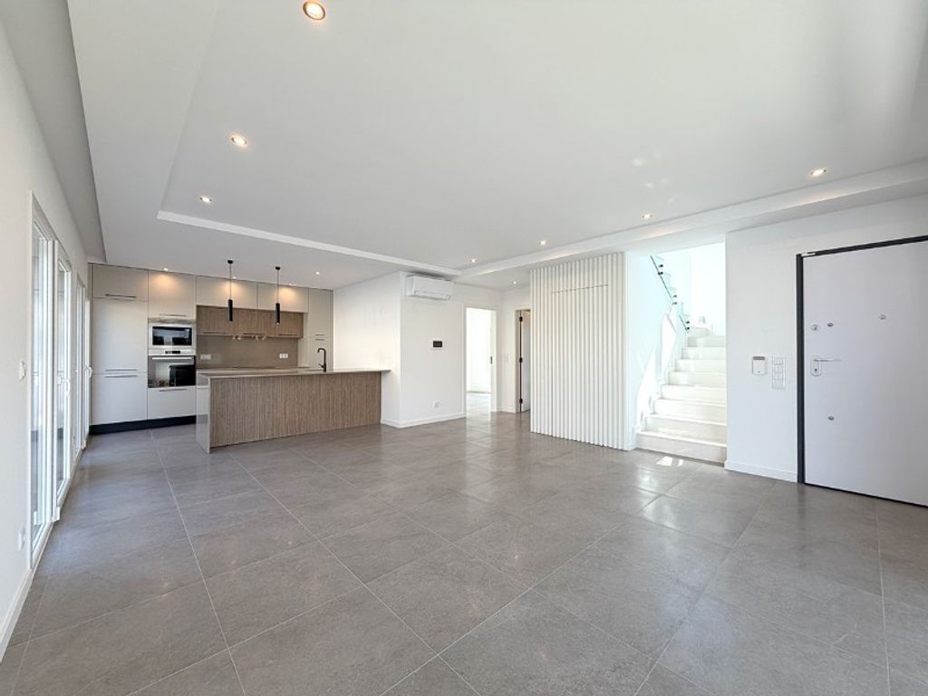 Luxury House for sale in Seixal, 570 000 €, Photo 5