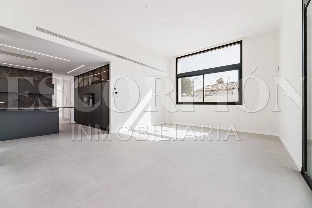 Luxury House for sale in La Pobla de Vallbona, 610 000 €, Photo 6