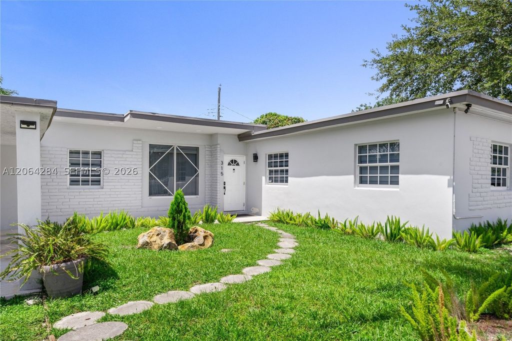 Maison de luxe à vendre à Miami Shores, 525 804 €, Photo 1