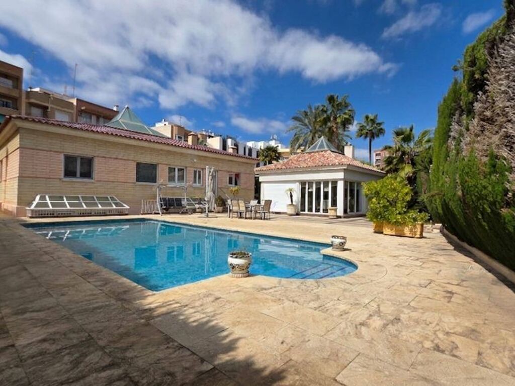 Maison de luxe à vendre à Elche, 1 100 000 €, Photo 1