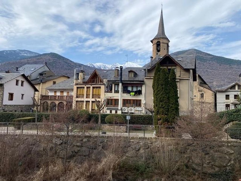 Luxury House for sale in Esterri d'Àneu, 850 000 €, Photo 2
