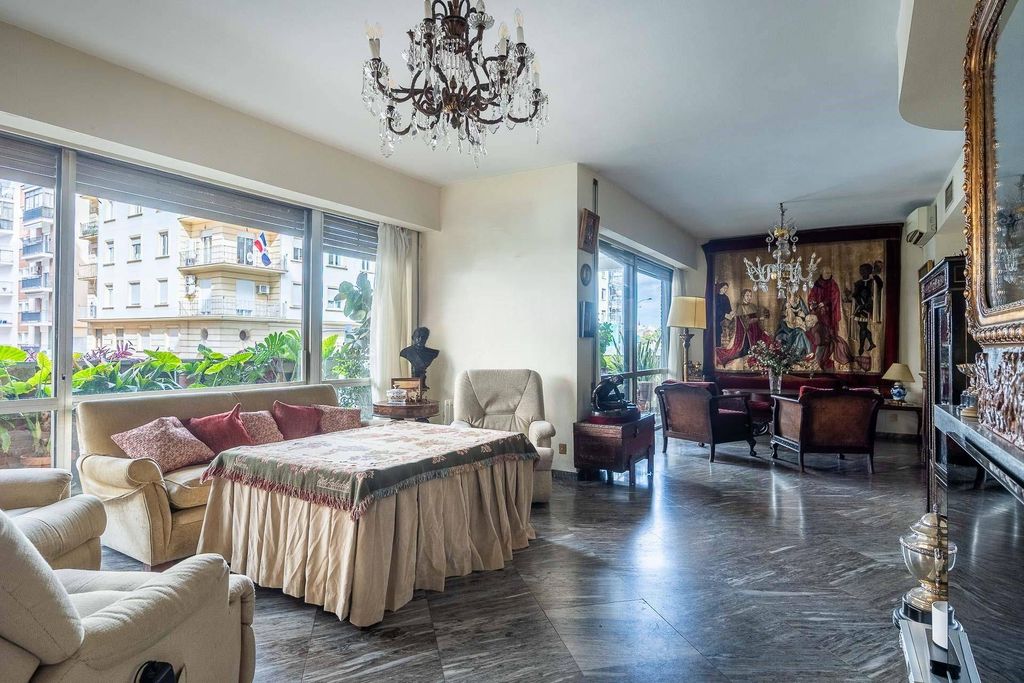 Appartement de luxe à vendre à Sevilla, 1 700 000 €, Photo 1