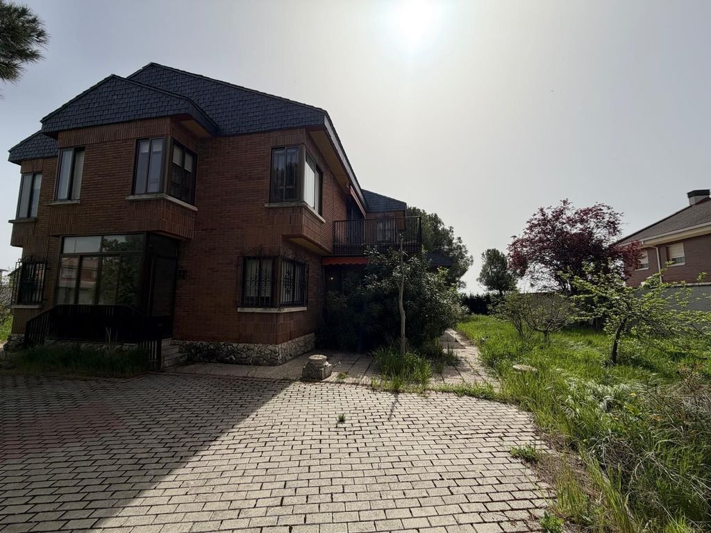 Maison de luxe à vendre à Valladolid, 500 000 €, Photo 1
