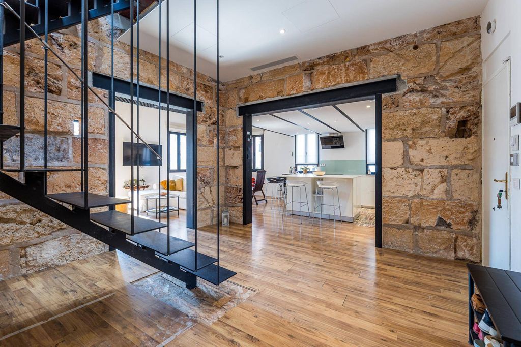 Luxury Apartment for sale in Palma, 570 000 €, Photo 1