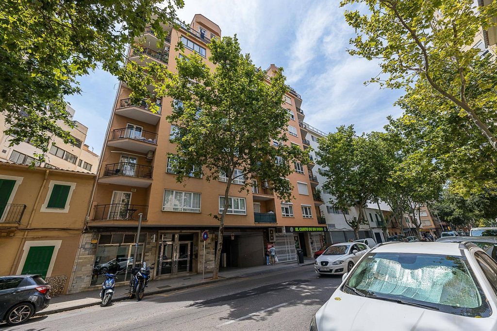Luxury Apartment for sale in Palma, 450 000 €, Photo 1
