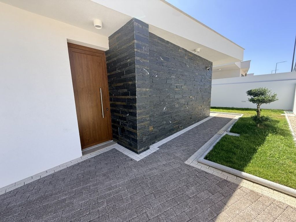 Maison de luxe à vendre à Caldas Da Rainha, 525 000 €, Photo 2