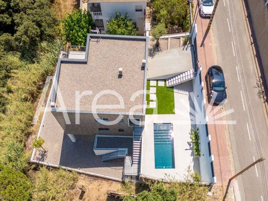 Maison de luxe à vendre à Sant Cebrià de Vallalta, 615 000 €, Photo 2