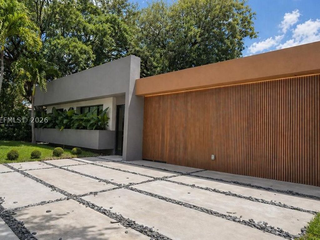Maison de luxe à vendre à North Miami Beach, 1 623 579 €, Photo 1