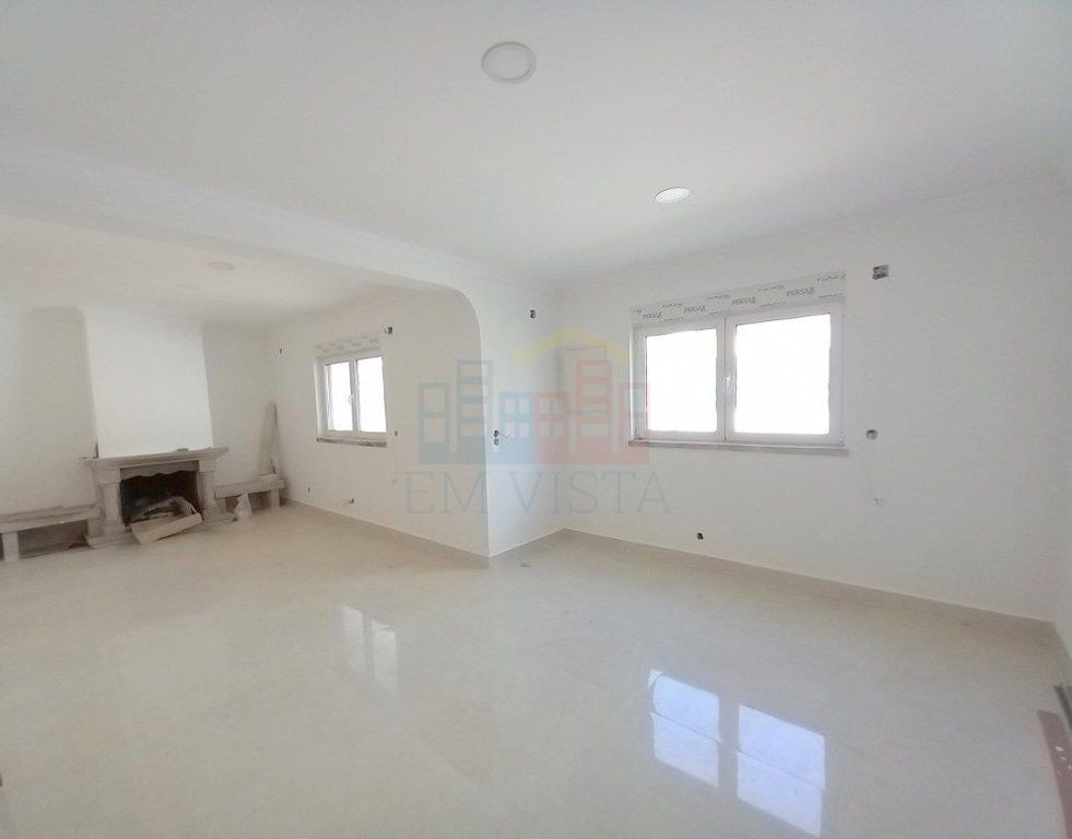 Luxury House for sale in Seixal, 445 000 €, Photo 3