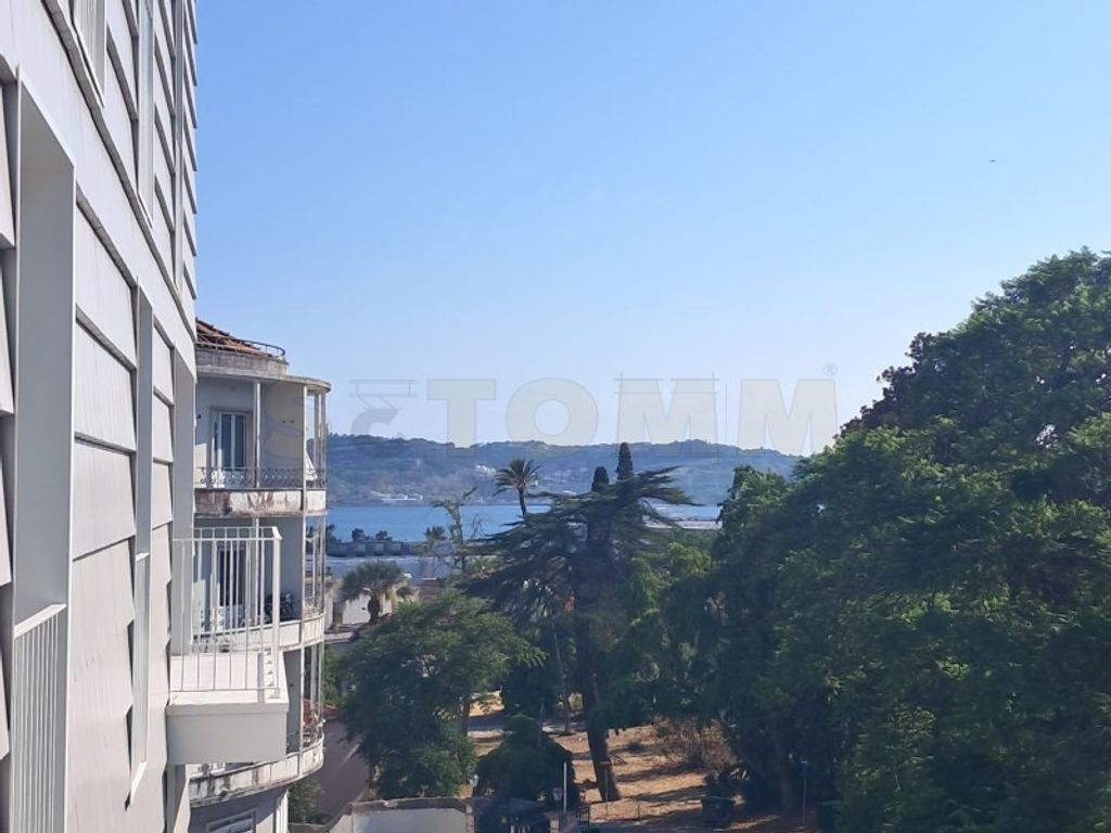 Appartement de luxe à vendre à Lisbon, 750 000 €, Photo 1