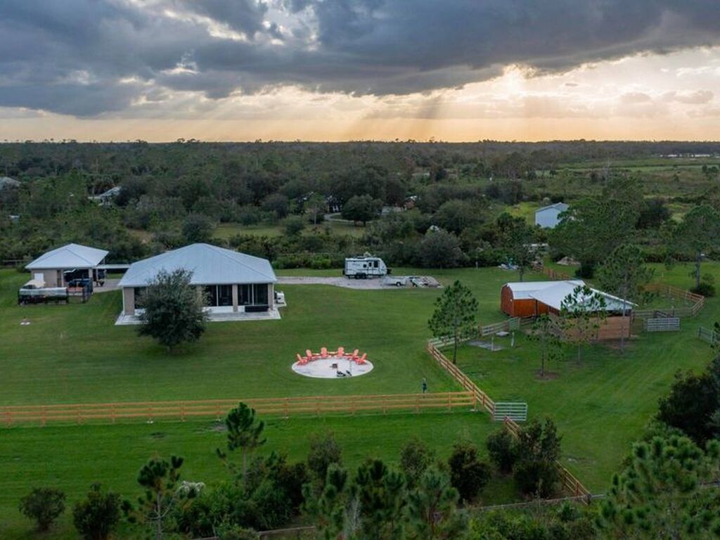 Maison de luxe à vendre à Okeechobee, 856 118 €, Photo 1